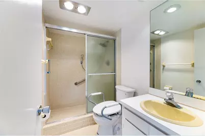 605 Oaks Drive #607, Pompano Beach, FL 33069 - Photo 23