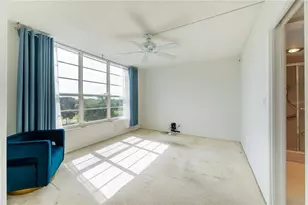605 Oaks Dr, Pompano Beach, FL 33069 - Photo 21