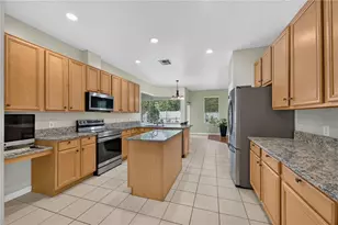 2406 Blossomwood Dr, Oviedo, FL 32765 - Photo 3