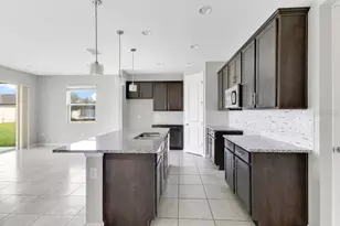 2570 Wadeview Loop, Saint Cloud, FL 34769 - Photo 5