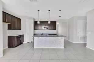 2570 Wadeview Loop, Saint Cloud, FL 34769 - Photo 3
