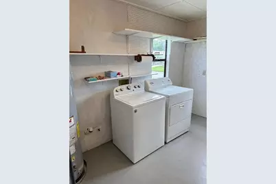 2353 W Coach N Four Drive, Leesburg, FL 34748 - Photo 17