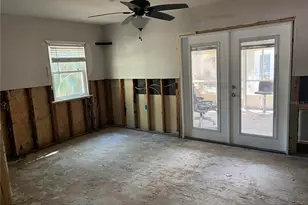 4017 S Renellie Dr, Tampa, FL 33611 - Photo 3
