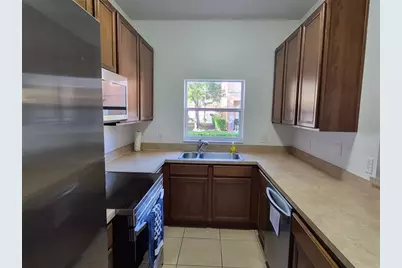 2051 Retreat View Circle, Sanford, FL 32771 - Photo 11