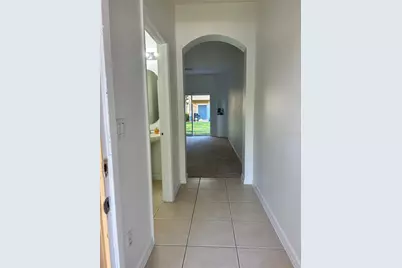 2051 Retreat View Circle, Sanford, FL 32771 - Photo 5
