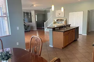 1681 Strathmore Cir, Mount Dora, FL 32757 - Photo 5