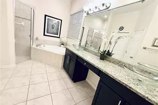6837 74th St Cir E, Bradenton, FL 34203 - Photo 13