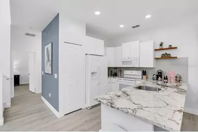 407 Madison Circle, Davenport, FL 33896 - Photo 3