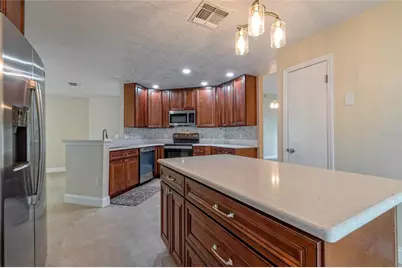 166 Alameda Drive, Kissimmee, FL 34743 - Photo 17