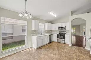 10317 Hunters Haven Blvd, Riverview, FL 33578 - Photo 7