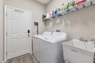 18229 Porfirio Pl, Spring Hill, FL 34610 - Photo 19