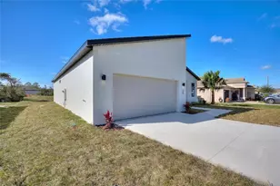 20 Magnolia Blossom Ln, Poinciana, FL 34759 - Photo 5