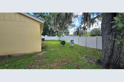 348 Vineyard Drive, Lakeland, FL 33809 - Photo 5