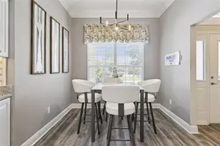 842 Lucky Ln, The Villages, FL 32162 - Photo 7