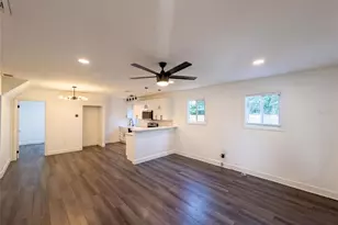 212 W Hiawatha St, Tampa, FL 33604 - Photo 3