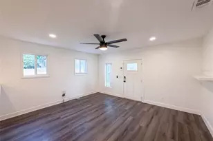 212 W Hiawatha St, Tampa, FL 33604 - Photo 7