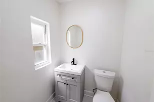212 W Hiawatha St, Tampa, FL 33604 - Photo 9