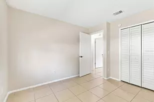 7720 Lakeside Woods Dr, Orlando, FL 32810 - Photo 13