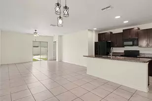 15470 Broad Brush Dr, Sun City Center, FL 33573 - Photo 9
