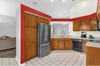1313 Lake Willisara Circle #1313, Orlando, FL 32806 - Photo 3
