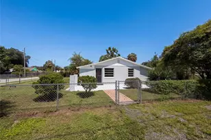 2406 E Curtis St, Tampa, FL 33610 - Photo 13