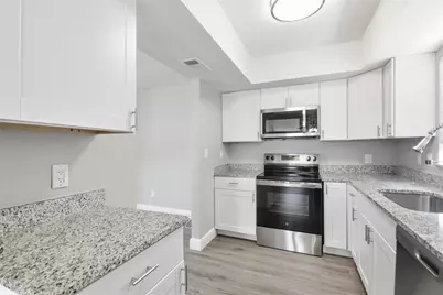 1751 Mississippi Avenue NE, Saint Petersburg, FL 33703 - Photo 17