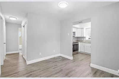 1751 Mississippi Avenue NE, Saint Petersburg, FL 33703 - Photo 21