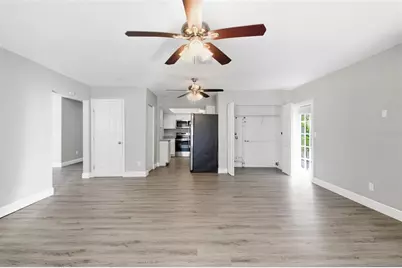 1751 Mississippi Avenue NE, Saint Petersburg, FL 33703 - Photo 11