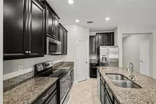 13220 Orca Sound Dr, Riverview, FL 33579 - Photo 5