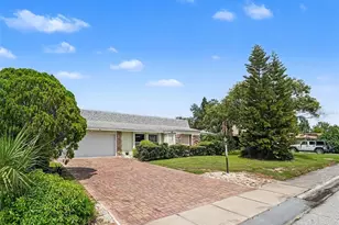 1513 New Bedford Dr, Sun City Center, FL 33573 - Photo 3