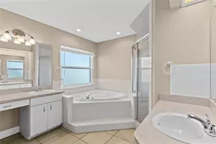 2625 Highlands Vue Ct, Lakeland, FL 33812 - Photo 19