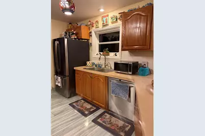 2727 NE 4th Place, Cape Coral, FL 33909 - Photo 13