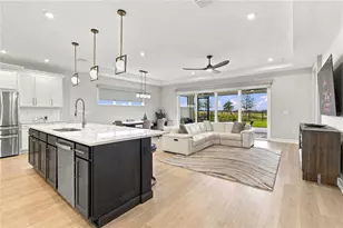 1725 Point Grace Rd, Tavares, FL 32778 - Photo 9