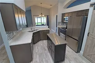 528 Royal Tree Ln, Oviedo, FL 32765 - Photo 9