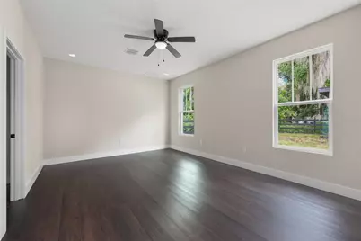 225 E Hyde Park Avenue, Eustis, FL 32726 - Photo 17