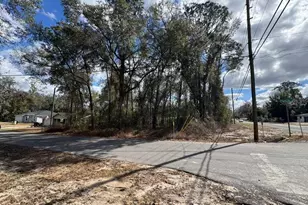 6310 E Seneca St, Inverness, FL 34452 - Photo 1