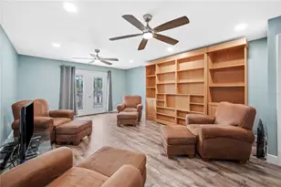 8704 Bay Crest Ln, Tampa, FL 33615 - Photo 59