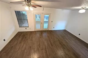3441 Oak Trail Ct, Tampa, FL 33614 - Photo 7