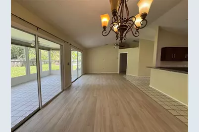4750 Hamlets Grove Drive, Sarasota, FL 34235 - Photo 7