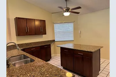 4750 Hamlets Grove Drive, Sarasota, FL 34235 - Photo 11