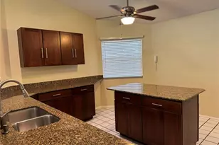 4750 Hamlets Grv Dr, Sarasota, FL 34235 - Photo 11