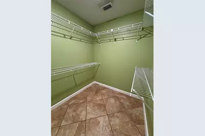 4750 Hamlets Grove Drive, Sarasota, FL 34235 - Photo 17
