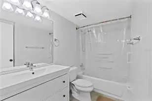 658 Lake Villas Dr, Altamonte Springs, FL 32701 - Photo 11