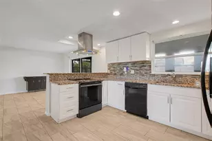942 Chace Ln NE, Palm Bay, FL 32905 - Photo 7