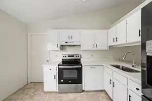 2362 Whitehorse St, Deltona, FL 32738 - Photo 11
