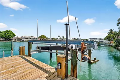 319 Midway Island, Clearwater, FL 33767 - Photo 59