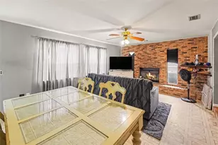 7991 Aberdeen Cir, Largo, FL 33773 - Photo 3