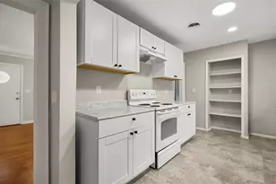 2410 Orange Ave, Sanford, FL 32771 - Photo 9