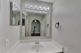 [Address not provided], Dade City, FL 33525 - Photo 9