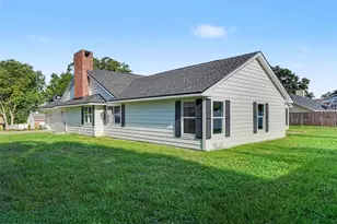 33608 Overton Dr, Leesburg, FL 34788 - Photo 23